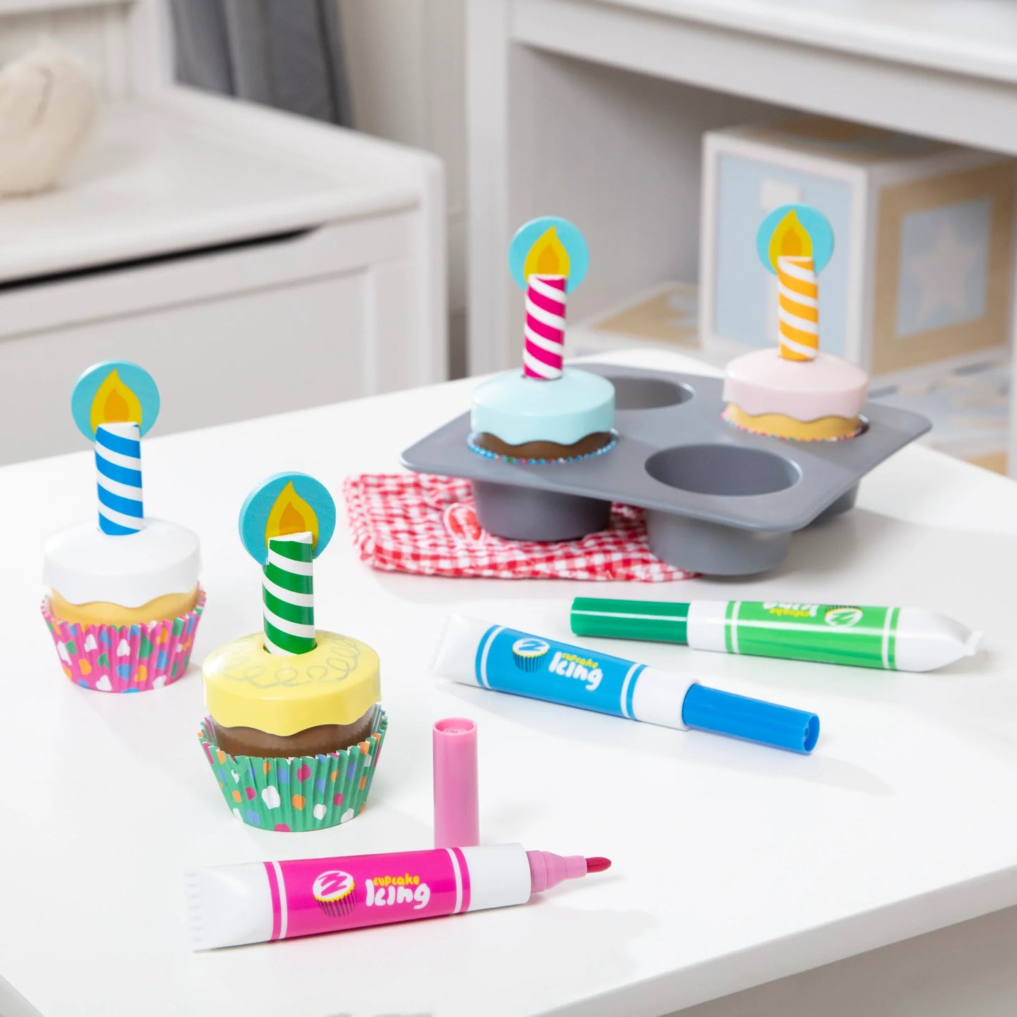 Wooden Cupcake Set