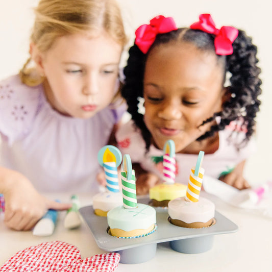 Wooden Cupcake Set